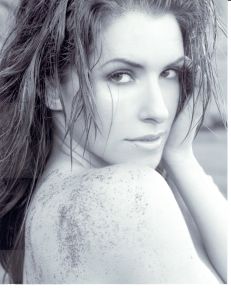 Ashleah O'Shea by Paul Trapani